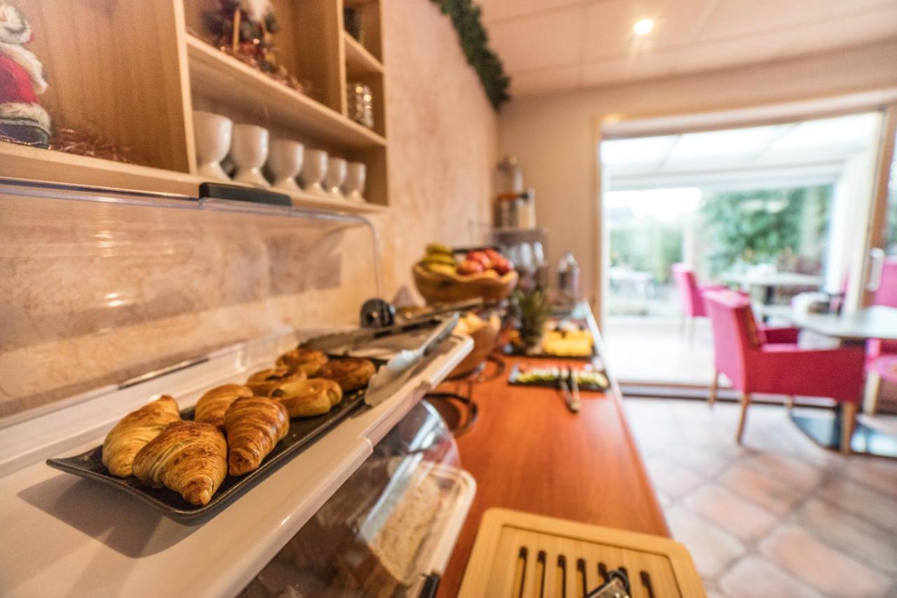 Hotel Le Provencal Слойс Екстериор снимка