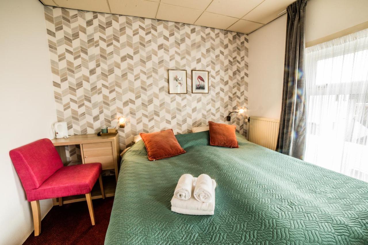 Hotel Le Provencal Слойс Екстериор снимка